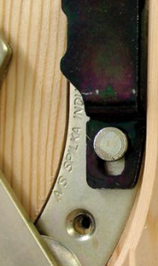 金物　スピルカ